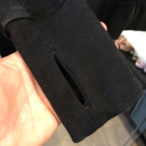 [SOLD!] 🍋 Lululemon Scuba Hoodie - Cotton Fleece - Picture 6 of 7